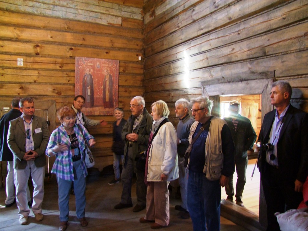 Elena nous raconte l’histoire du musée de l’architecture en bois