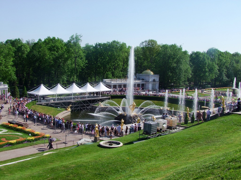 Le Parc inférieur et ses fontaines