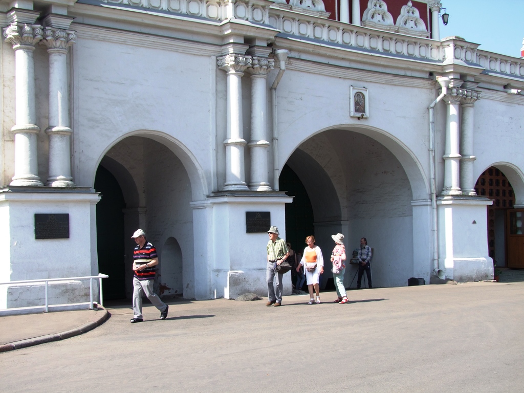 L’entrée à la Notre Dame de Smolensk