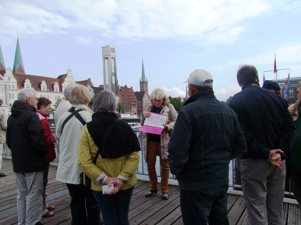 Notre guide à Lübeck Frau nous fait l’introduction sur l’histoire de la ville.