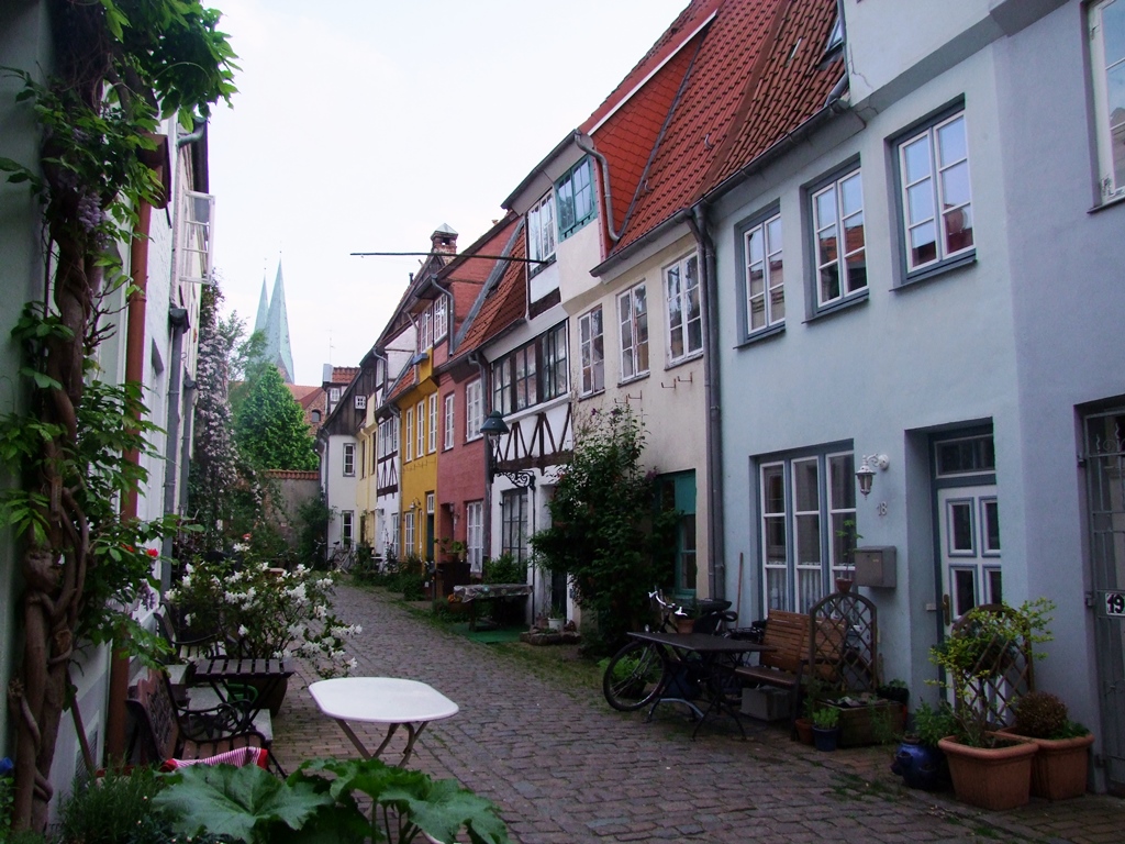 Vieille ruelle à Lübeck.