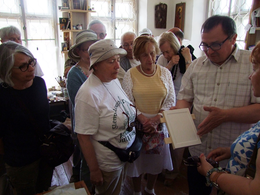 A l’atelier de l’iconographie et peinture d’icônes.