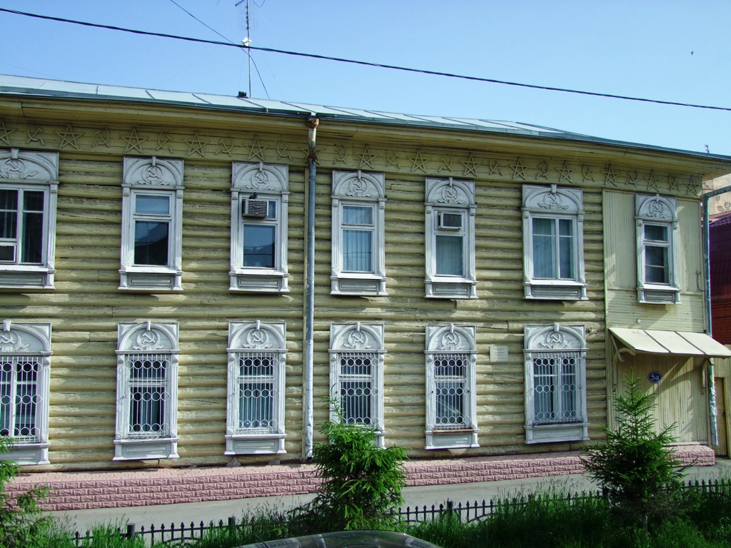 La maison traditionnelle au centre d’Omsk .