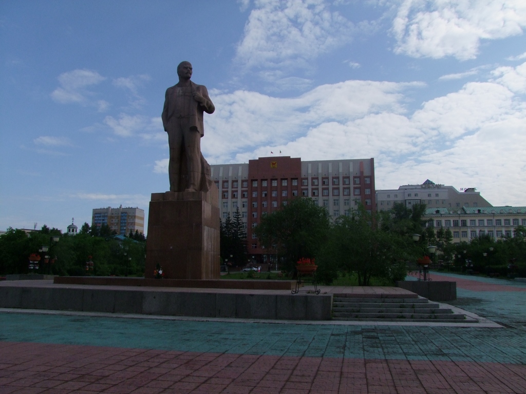 La place Lénine avec sa statue.