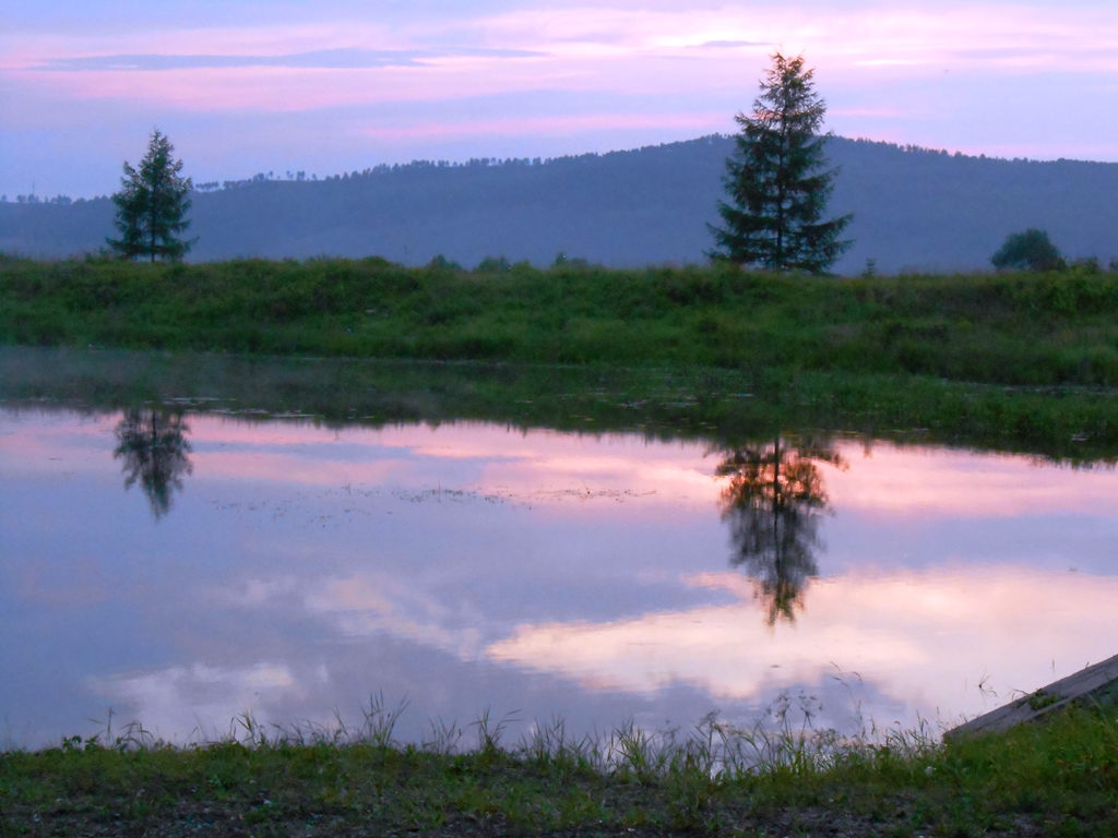 Le coucher du soleil sur le lac, Skovorodino.