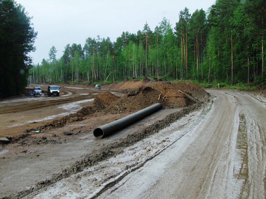 Quelques parties de la route d’oblast Irkoutsk sont en travaux.