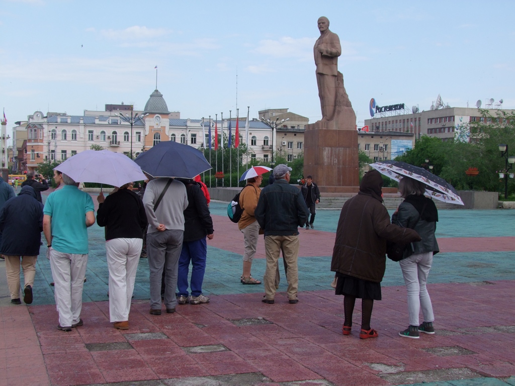 Sur la place Lénine.