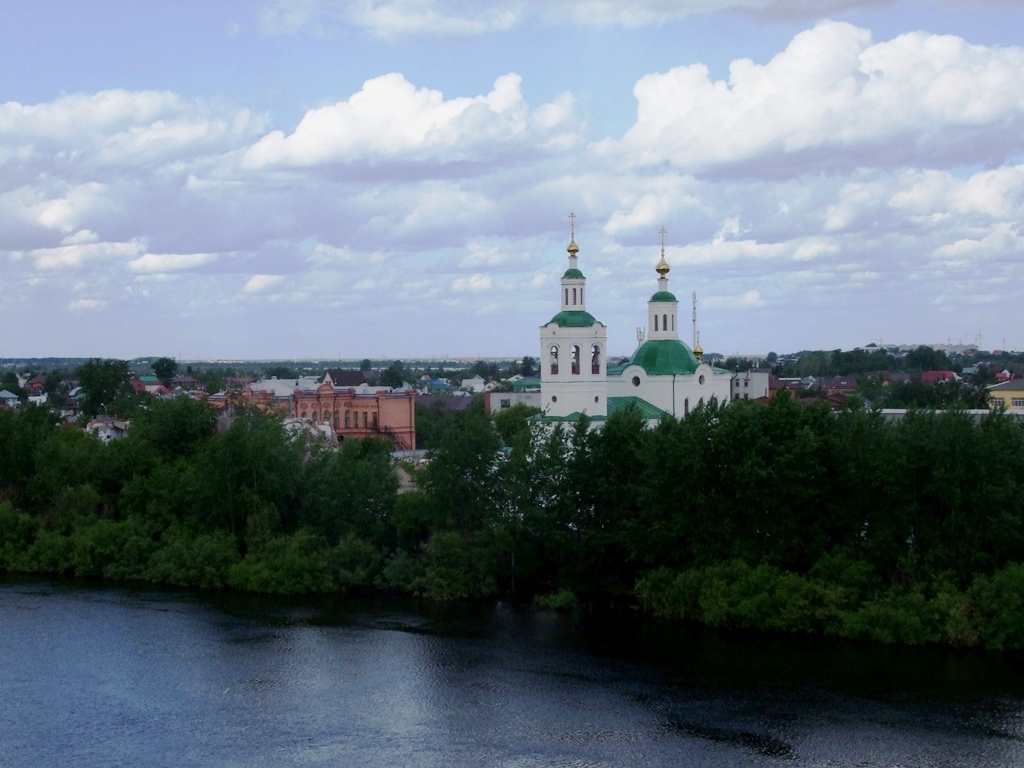 Vue de l’église du Sauveur.