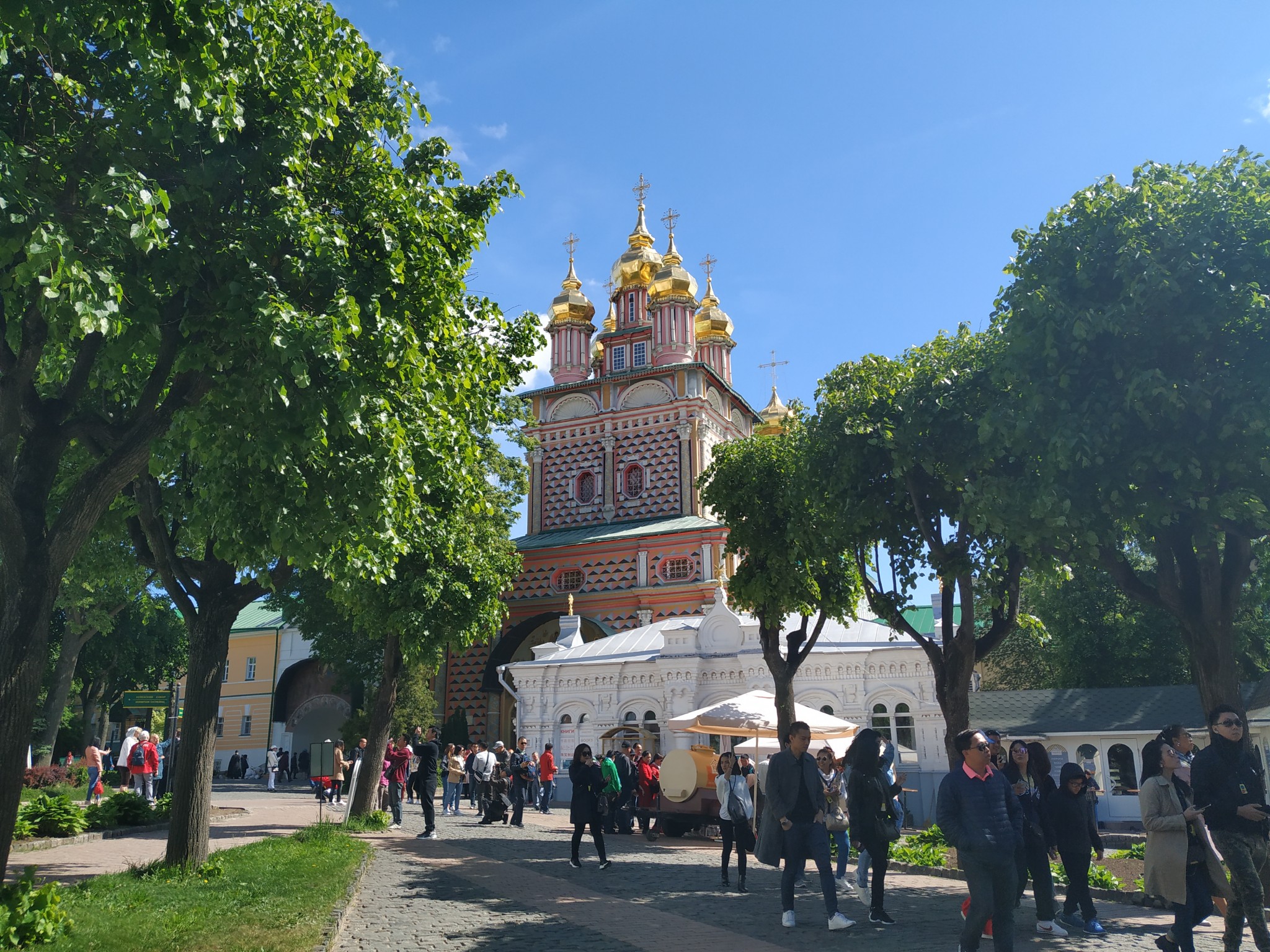 Le monastère de la Trinité Saint-Serge à Serguiev Possad.